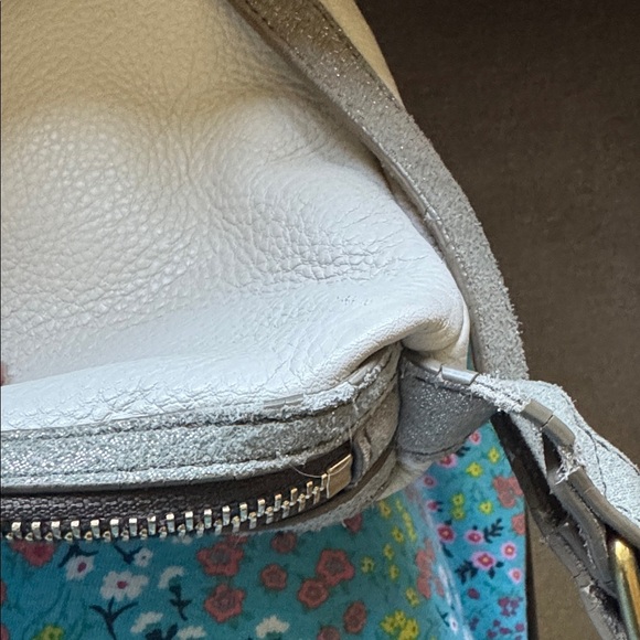 Fossil Crossbody bag with adjustable strap Womens pebbled leather sparkle strap - Picture 14 of 14